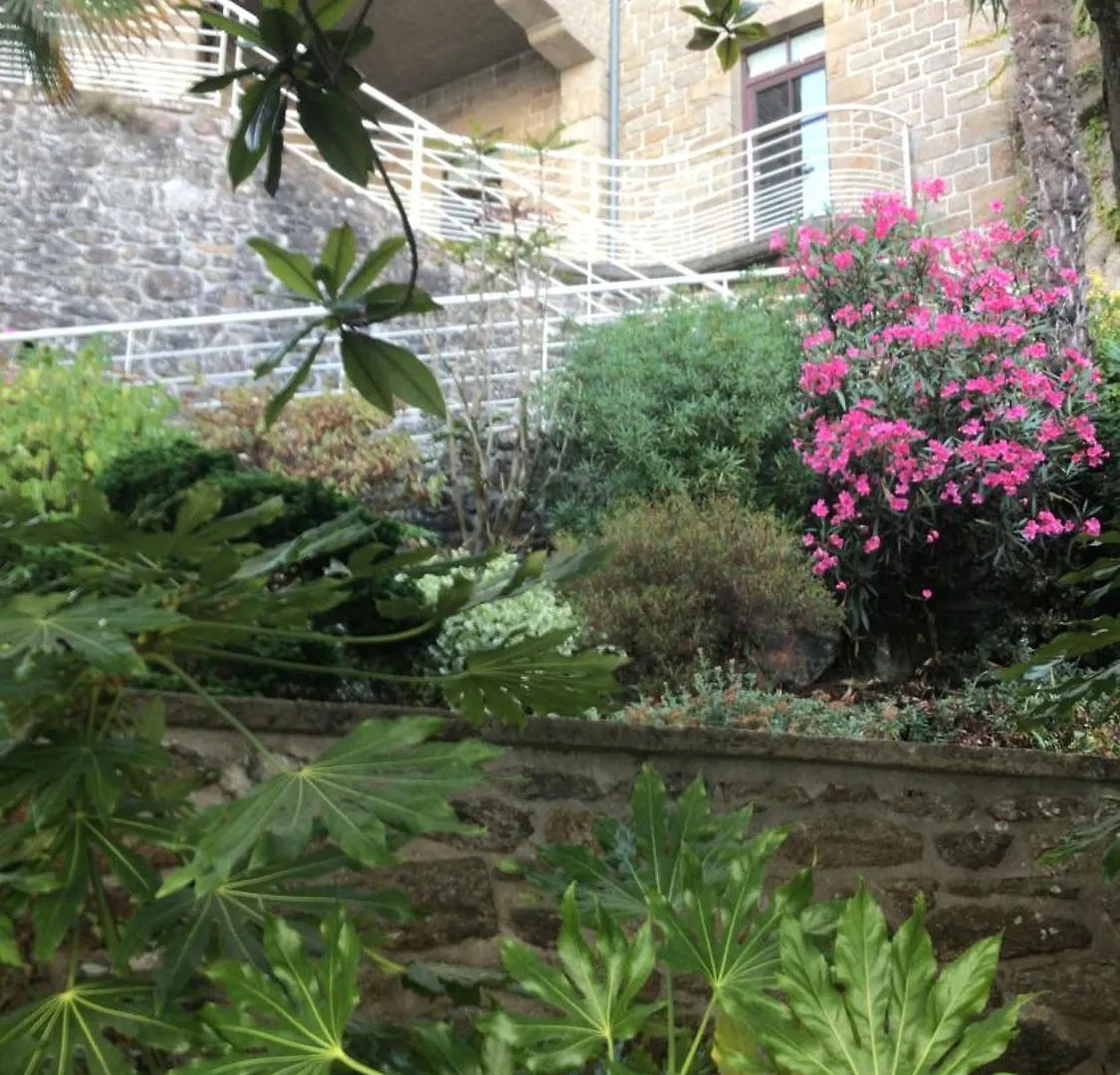 Chambre D'Hotes La Haie Roz-Landrieux Bed & Breakfast